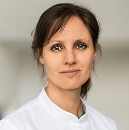 Dr. Birgit Pölsler, Oberärztin der Gefäßchirurgie am Petrus-Krankenhaus